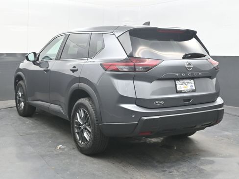 Certified 2024 Nissan Rogue S FWD image 6