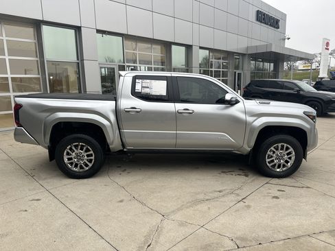New 2026 Toyota Tacoma Limited AWD/4WD image 10