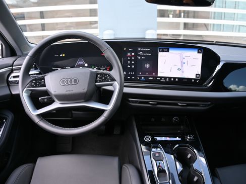 Used 2025 Audi A5 2.0T Premium Plus w/ Premium Plus AWD/4WD image 18