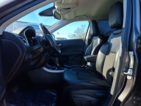 Used 2020 Jeep Compass Latitude w/ Cold Weather Group image 14