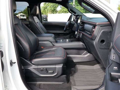 Used 2024 Ford Expedition Max Limited AWD/4WD image 40