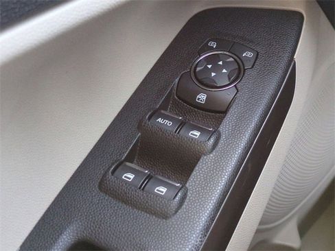 Used 2020 Ford EcoSport SE w/ SE Convenience Package image 25