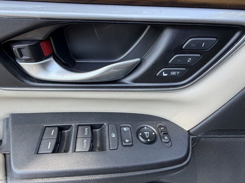 Used 2017 Honda CR-V EX-L image 14