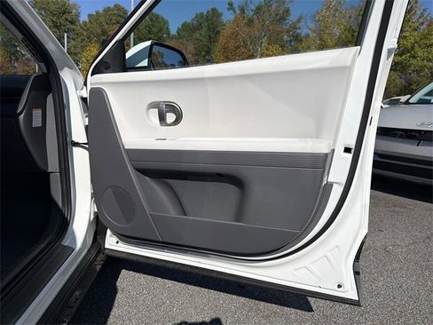 New 2026 Hyundai Ioniq 5 SEL image 14