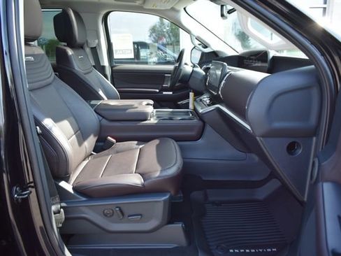 New 2026 Ford Expedition Max Platinum w/ Platinum Ultimate Package AWD/4WD image 56