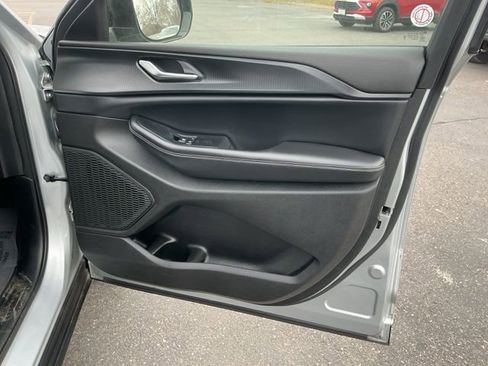 Used 2023 Jeep Grand Cherokee L Laredo image 19