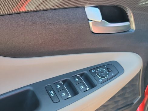 Used 2021 Hyundai Santa Fe SEL w/ Convenience Package image 22