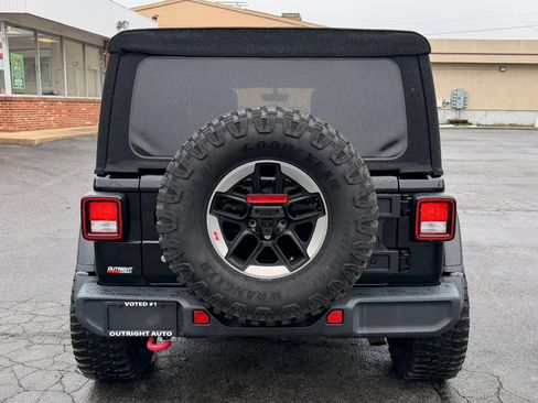 Used 2018 Jeep Wrangler Unlimited Rubicon AWD/4WD image 4