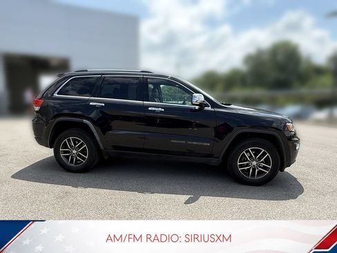 Used 2017 Jeep Grand Cherokee Limited AWD/4WD image 4