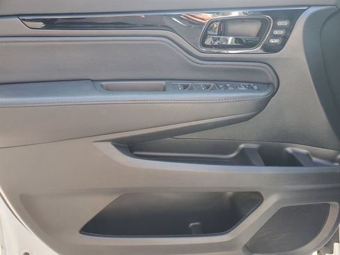 Used 2023 Honda Odyssey Elite image 18