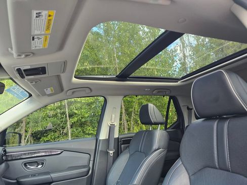 Certified 2025 Honda Pilot Elite image 14
