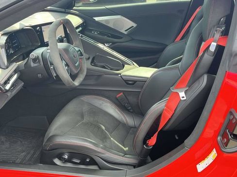 Used 2022 Chevrolet Corvette Stingray Premium Conv w/ Z51 Performance Package RWD image 13