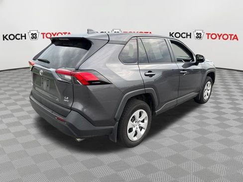 Used 2024 Toyota RAV4 LE AWD/4WD image 8