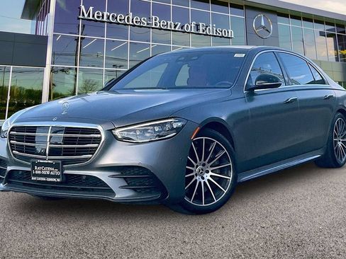 Certified 2022 Mercedes-Benz S 500 4MATIC image 3