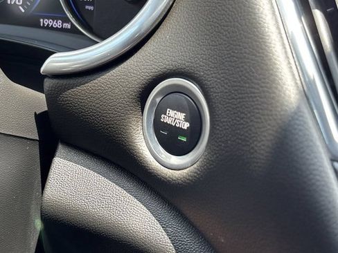 Used 2023 Chevrolet Malibu LT FWD image 27