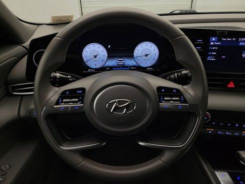 Used 2022 Hyundai Elantra SEL w/ Convenience Package image 22