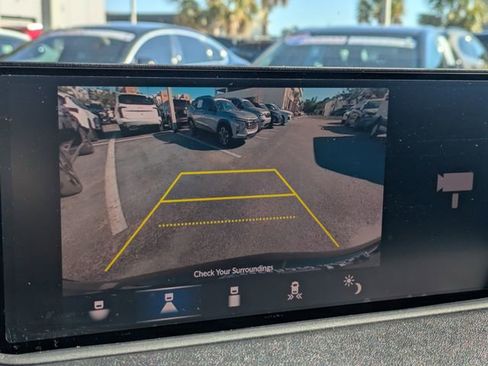 Used 2024 Acura MDX SH-AWD w/ Technology Package image 17