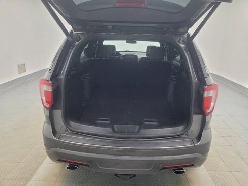 Used 2019 Ford Explorer XLT w/ Equipment Group 202A AWD/4WD image 29