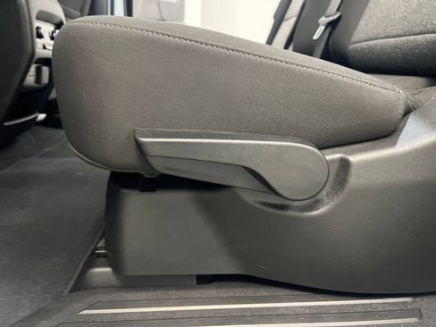 Used 2025 GMC Acadia Elevation image 16