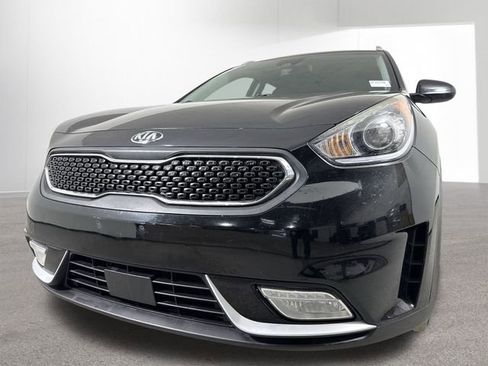 Used 2017 Kia Niro LX image 24