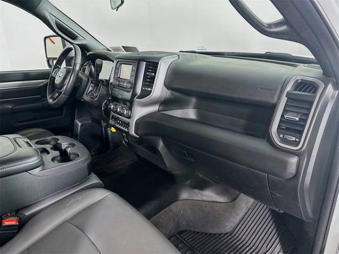 Used 2024 RAM 3500 Tradesman w/ Chrome Appearance Group image 31