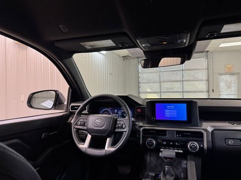 Used 2026 Toyota Tacoma TRD Off-Road AWD/4WD image 22