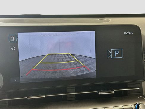 Used 2025 Hyundai Kona SEL FWD image 22