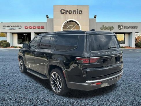 Used 2022 Jeep Wagoneer Series II w/ Convenience Group I RWD image 5