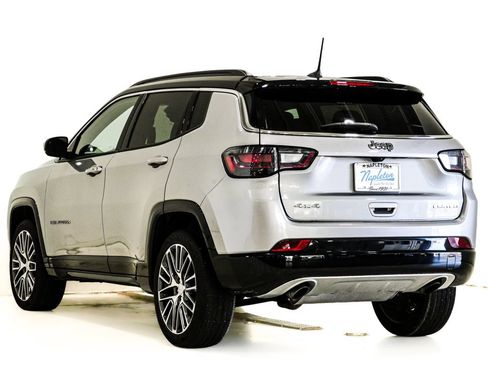 Used 2023 Jeep Compass Limited w/ Elite Group AWD/4WD image 9