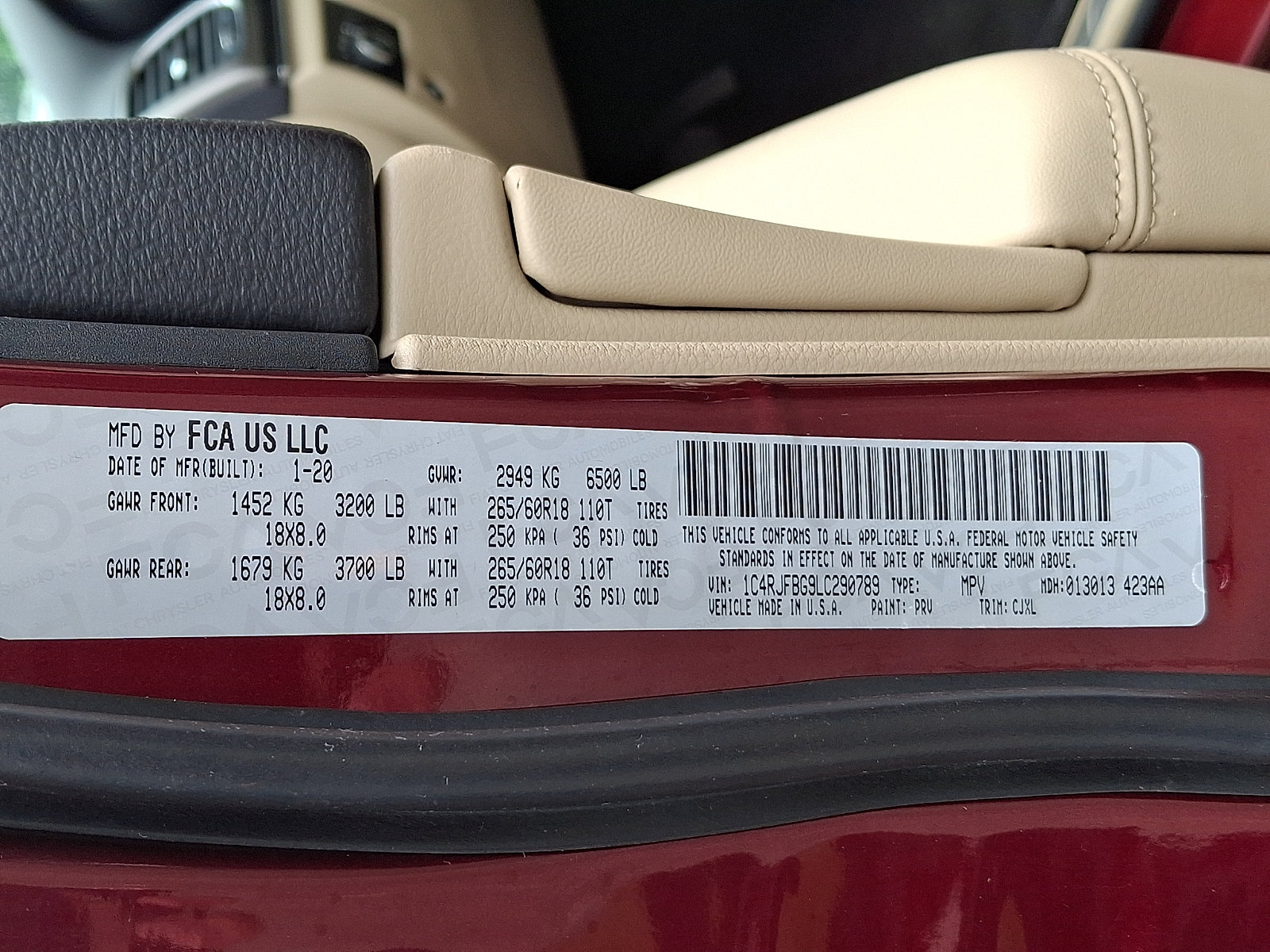 Used 2020 Jeep Grand Cherokee Limited AWD/4WD image 25