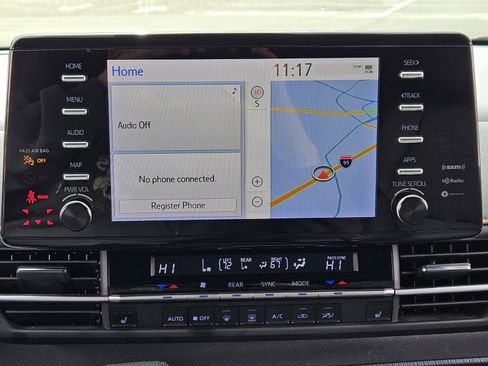 Used 2022 Toyota Sienna XSE image 22