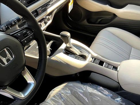 New 2026 Honda HR-V EX-L image 14