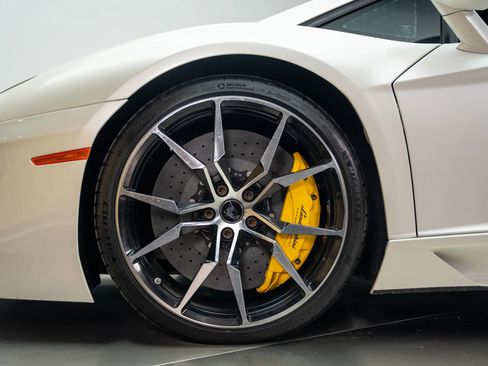 Used 2013 Lamborghini Aventador LP 700-4 image 18