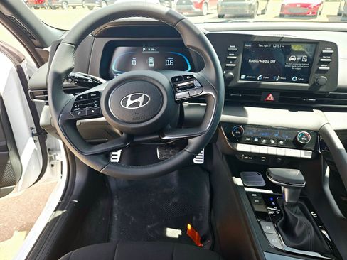 New 2026 Hyundai Elantra SEL Sport Premium FWD image 9