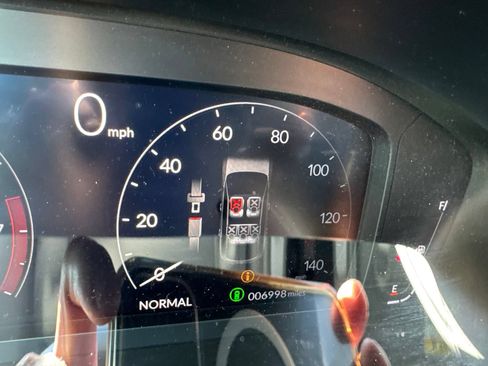 Used 2025 Acura ADX AWD image 13