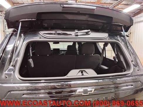 Used 2023 Chevrolet Suburban RST w/ Sport Performance Package AWD/4WD image 20