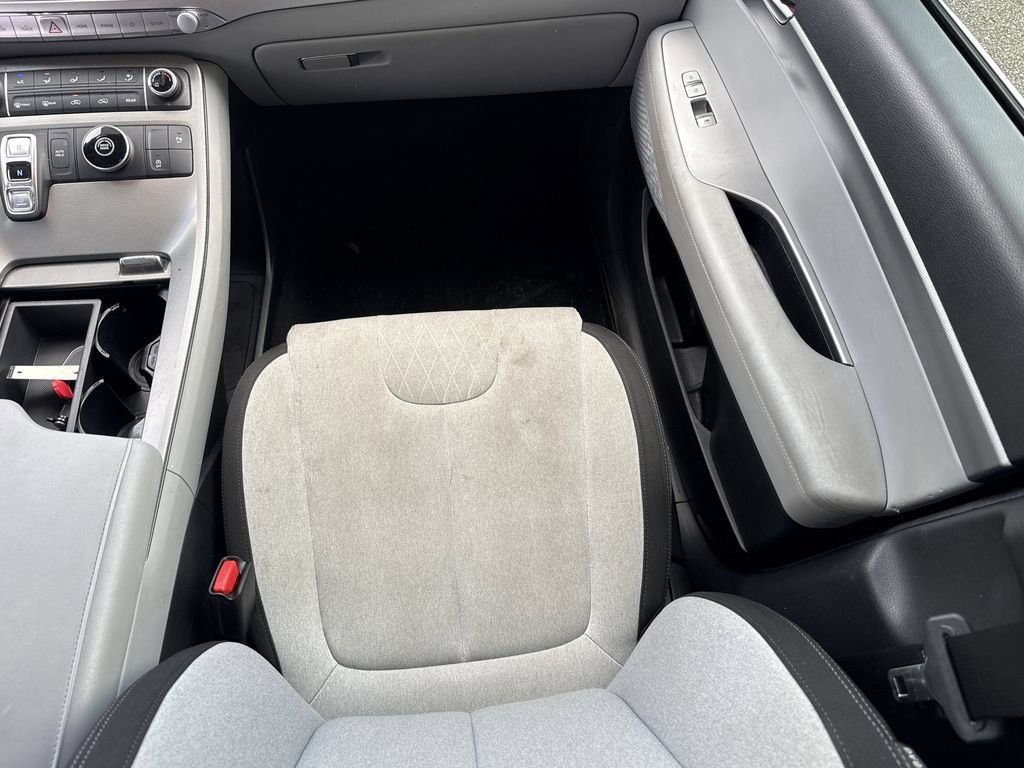 Used 2020 Hyundai Palisade SE FWD image 16