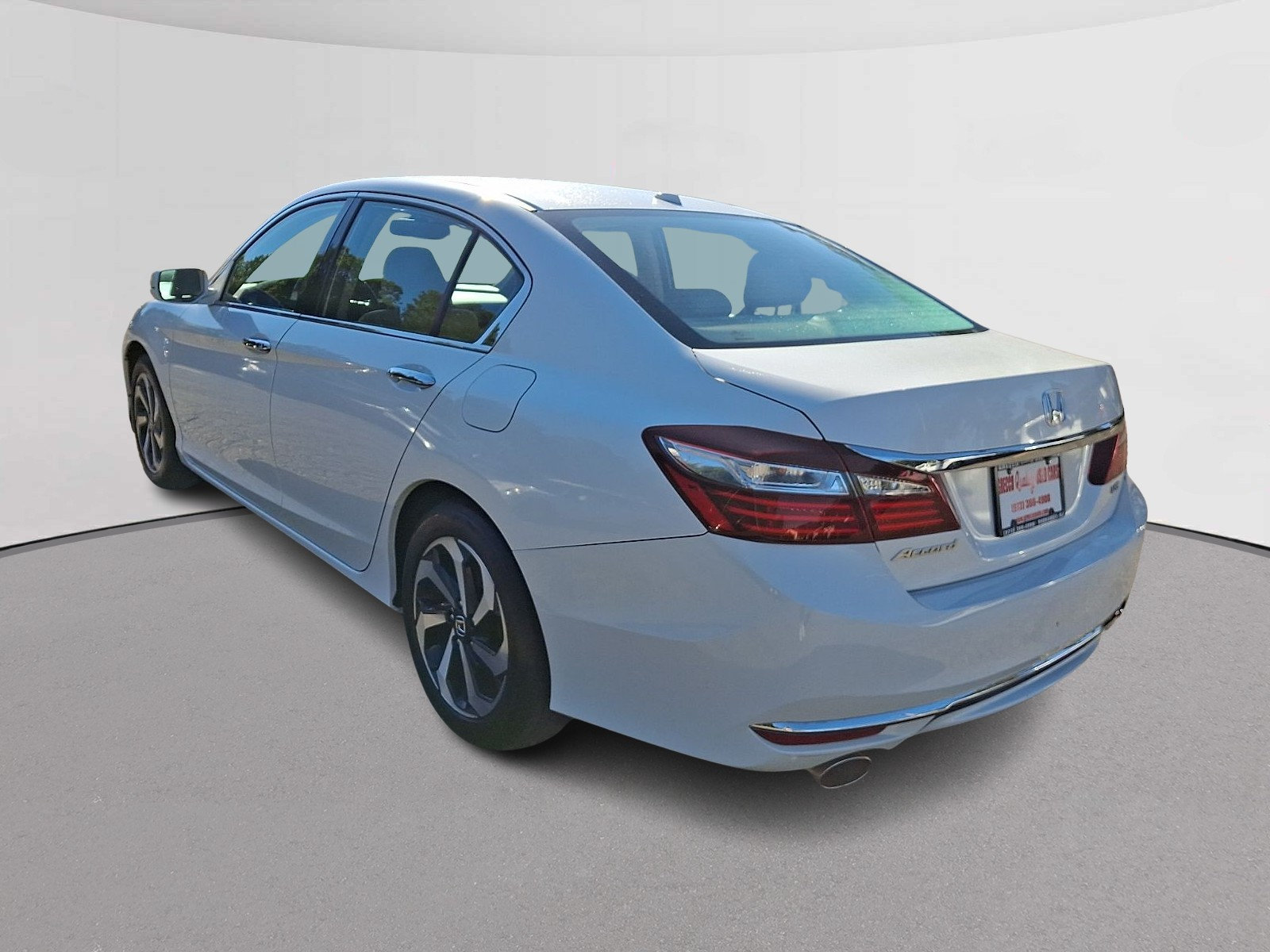 Certified 2017 Honda Accord EX-L image 7
