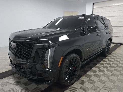 Used 2025 Cadillac Escalade V w/ LPO, ONYX Package image 1