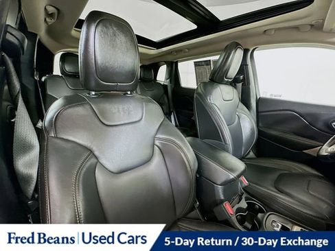 Used 2018 Jeep Cherokee Limited w/ High Altitude Package AWD/4WD image 34