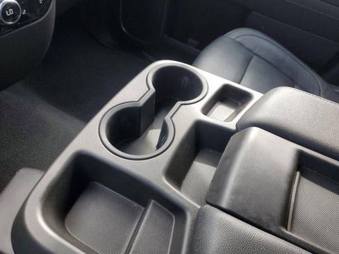 Used 2022 GMC Sierra 1500 Elevation image 28