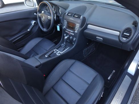 Used 2007 Mercedes-Benz SLK 55 AMG image 11