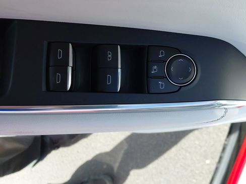 New 2026 GMC Acadia Denali w/ Super Cruise Package image 19