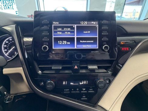 Used 2022 Toyota Camry LE image 45