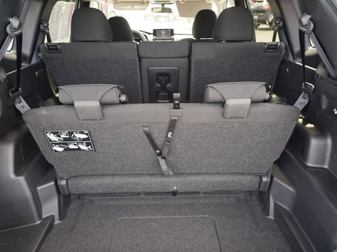 Used 2023 Mitsubishi Outlander ES AWD/4WD image 24