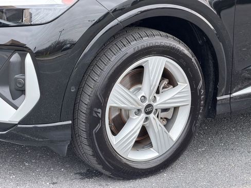 Certified 2024 Audi Q4 e-tron Premium Plus w/ Premium Plus image 8