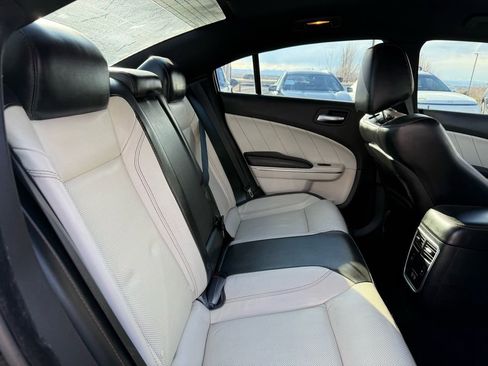 Used 2015 Dodge Charger SXT w/ AWD Plus Group image 18