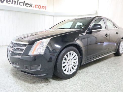 Used 2011 Cadillac CTS Luxury AWD/4WD image 2