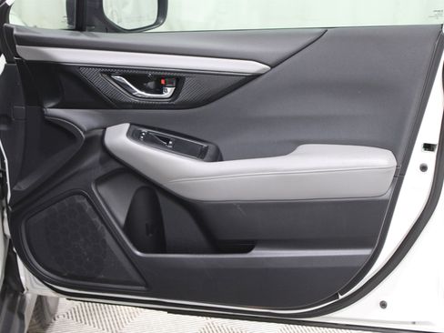 Used 2021 Subaru Outback Premium image 33