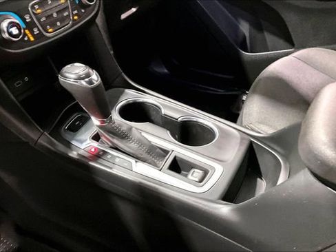 Used 2020 Chevrolet Equinox LT image 18